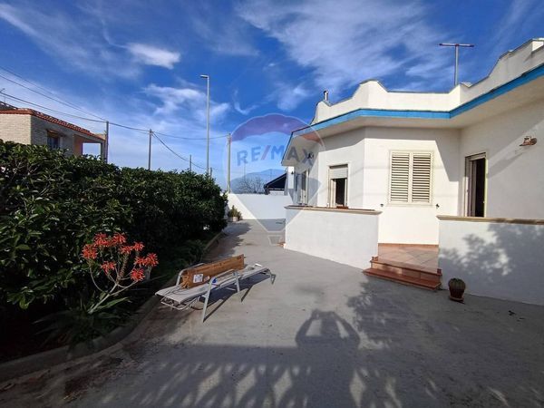 Villa singola Torre San Gennaro, Torchiarolo, BR Vendita