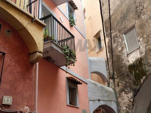 Casa Indipendente Formia, LT Vendita