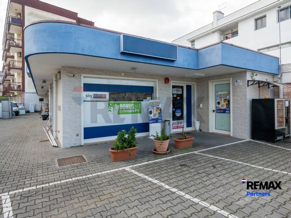 Locale Commerciale Trecarrare, Taranto, TA Vendita - Foto 3