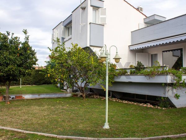 Villa singola Lavinio Lido di Enea, Anzio, RM Vendita
