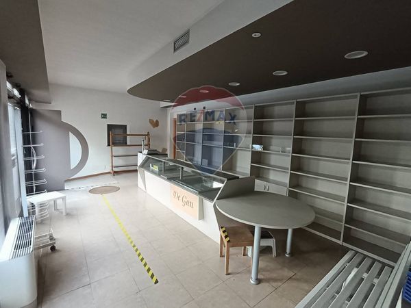 Locale Commerciale Villa di Villa, Borgo Valbelluna, BL Affitto - Foto 3