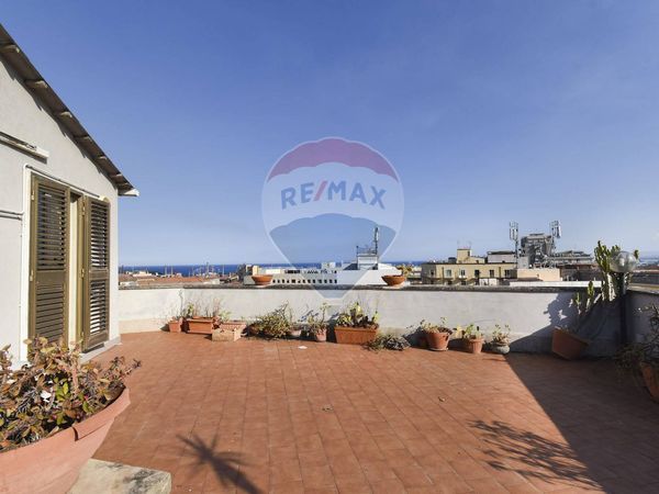 Attico/Mansarda Zona di prestigio, Catania, CT Vendita