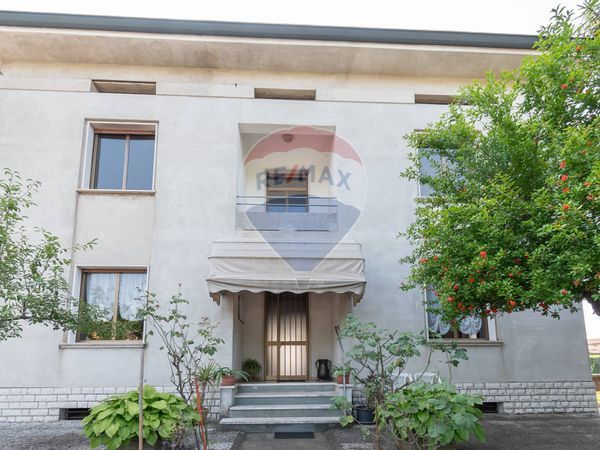 Villa singola Castel Mella, BS Vendita