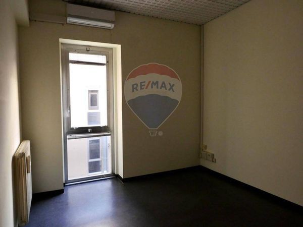 Locale Commerciale Centro, Forlì, FC Affitto - Foto 2