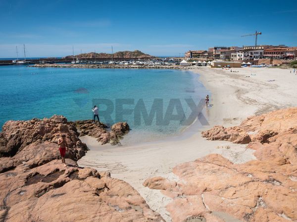 Attico/Mansarda Isola Rossa, Trinità d'Agultu e Vignola, SS Vendita