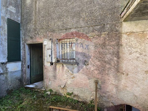 Appartamento Castello, Carro, SP Vendita