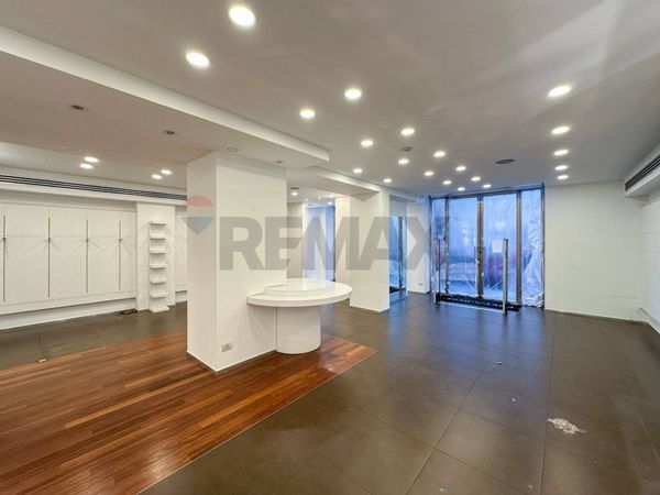 Negozio Centro, Torino, TO Affitto