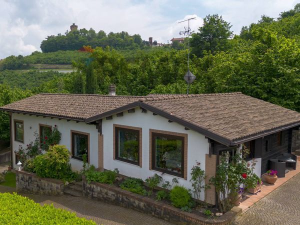 Villa singola Santa Vittoria d'Alba, CN Vendita