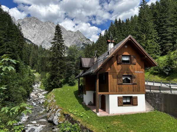 Chalet Collina, Forni Avoltri, UD Vendita