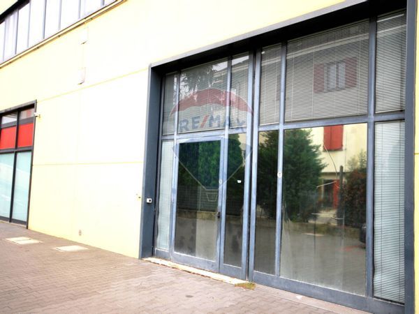 Negozio Zona Centro Storico, San Giovanni in Persiceto, BO Vendita - Foto 4