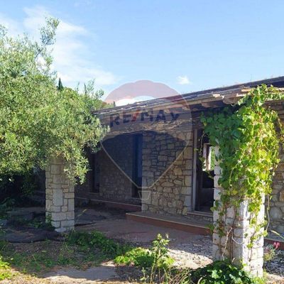 Villa singola Lacugnano, Perugia, PG Vendita
