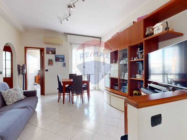 Appartamento Biassono, MB Vendita