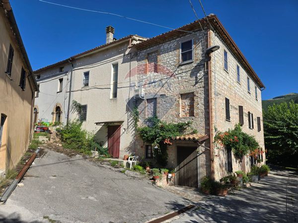 Casa Semindipendente Genga, AN Vendita