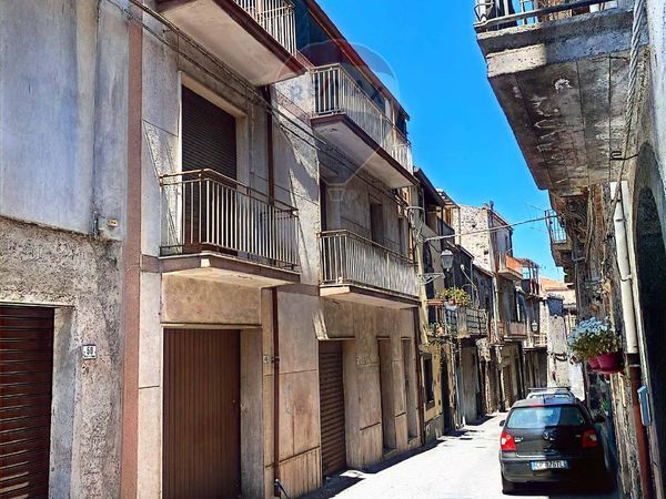 Casa Indipendente Randazzo, CT Vendita