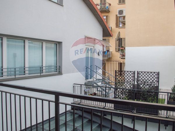 Casa Indipendente Farini, Milano, MI Vendita