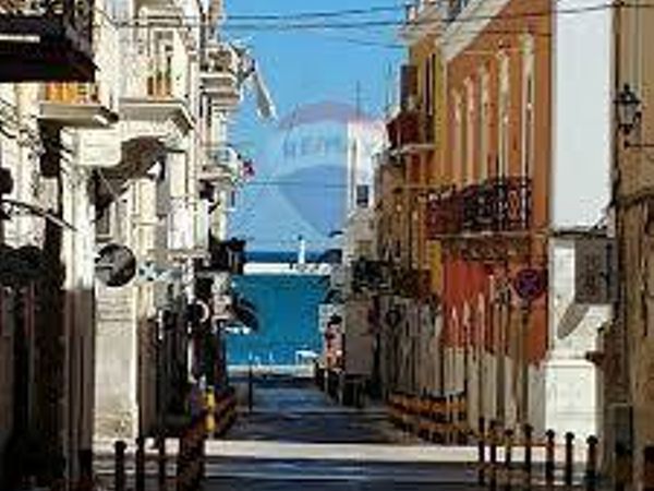 Locale Commerciale Manfredonia, FG Affitto