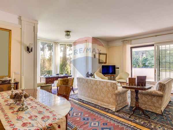 Appartamento Camilluccia, Roma, RM Vendita