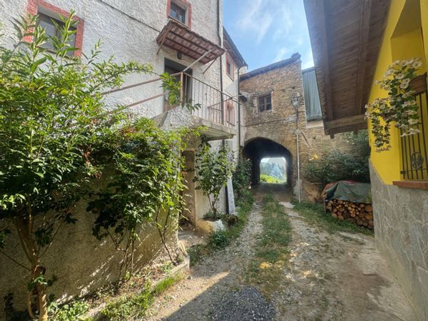 Casa Semindipendente Pallare, SV Vendita