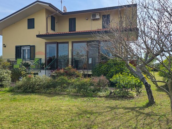Casa Indipendente Ortona, CH Vendita
