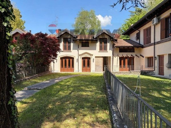 Villa a schiera Capolago, Varese, VA Vendita