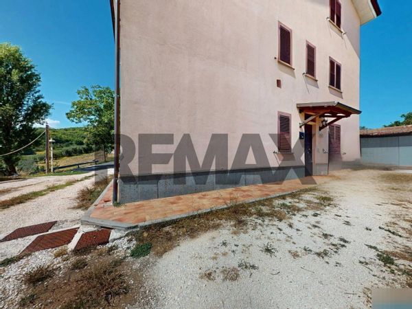 Porzione di casa Piagge, Gualdo Tadino, PG Vendita