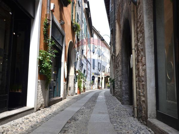 Appartamento Centro, Como, CO Vendita