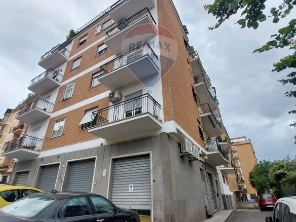 Stanza Cappuccini, Viterbo, VT Affitto