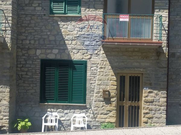 Villa a schiera Chiusi della Verna, AR Vendita