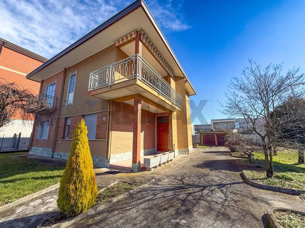 Villa singola Lomagna, LC Vendita