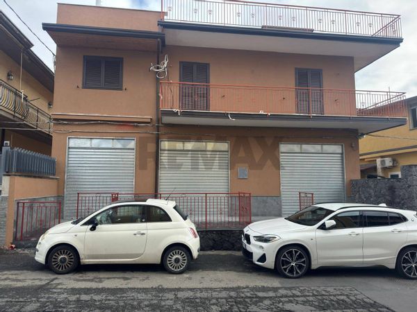 Negozio San Giorgio, Catania, CT Affitto