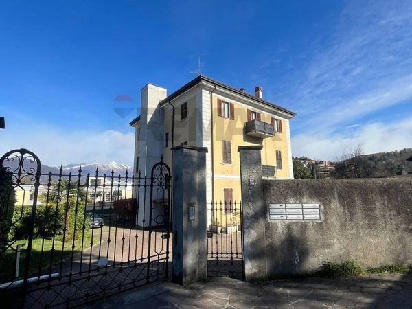 Attico/Mansarda Luino, VA Vendita