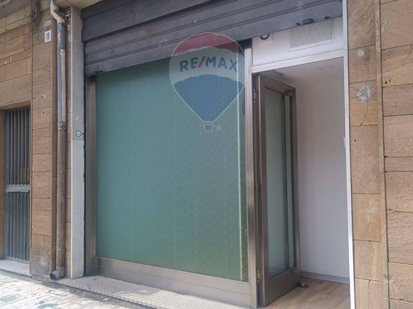 Attività  Commerciale Sant'Agata li Battiati, CT Affitto