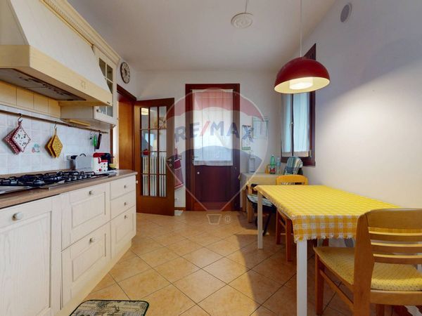 Villetta bifamiliare Legnaro, PD Vendita