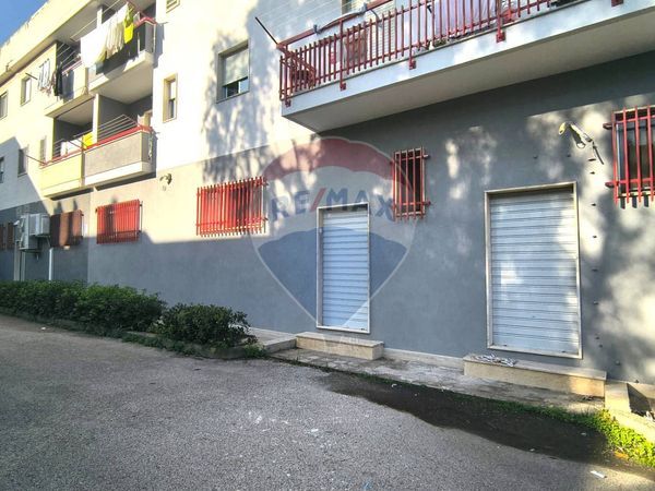 Locale Commerciale Polignano a Mare, BA Affitto - Foto 2