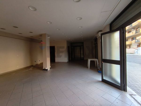 Locale Commerciale Ladispoli, RM Affitto - Foto 4