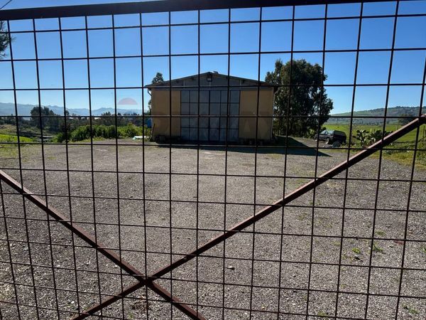 Magazzino Periferia, Caltanissetta, CL Affitto