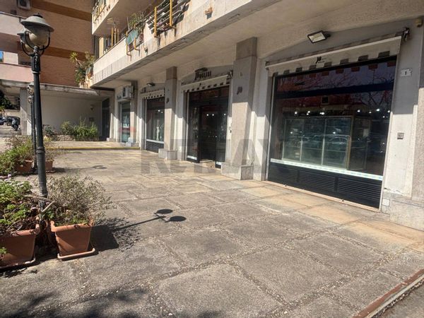 Locale Commerciale Strasburgo, Palermo, PA Affitto - Foto 3
