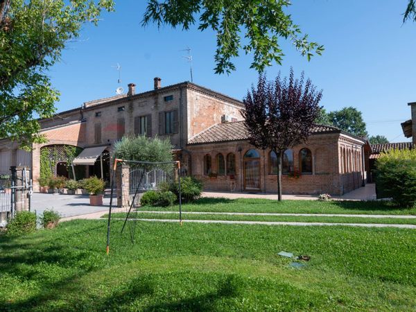 Albergo/Hotel Cannetolo, Fontanellato, PR Vendita