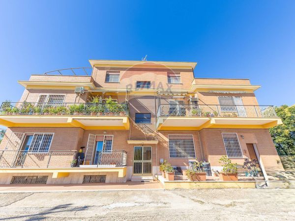 Appartamento Castagnetta, Pomezia, RM Vendita