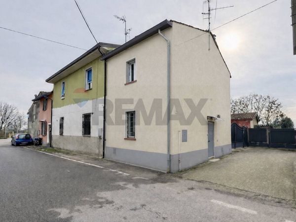 Casa Semindipendente Castelvetro Piacentino, PC Vendita