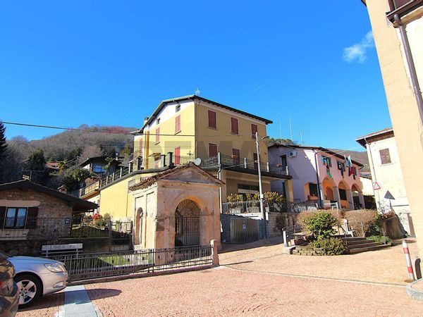 Appartamento Cuasso al Monte, VA Vendita