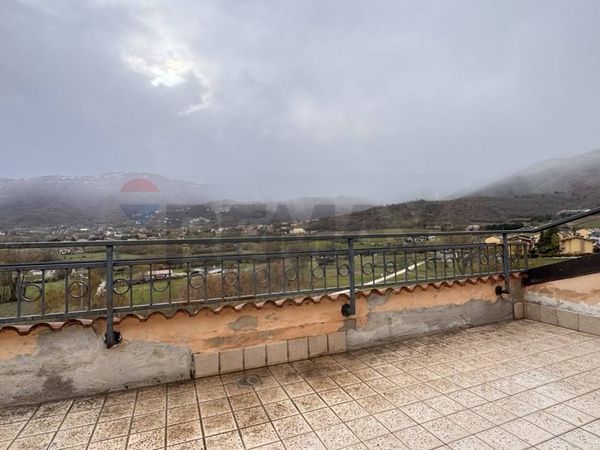 Villa a schiera Collettara, Scoppito, AQ Vendita