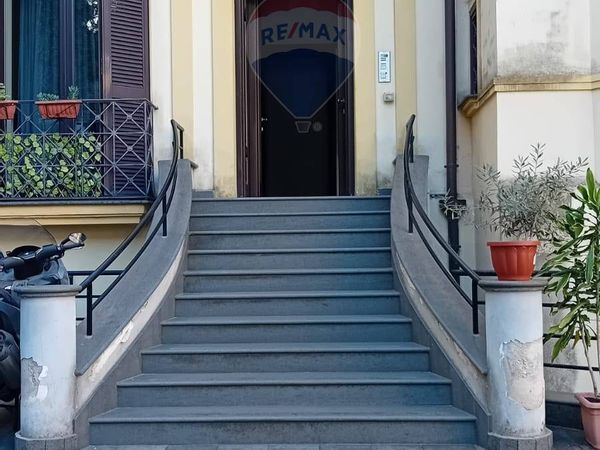 Appartamento Chiaia, Napoli, NA Affitto