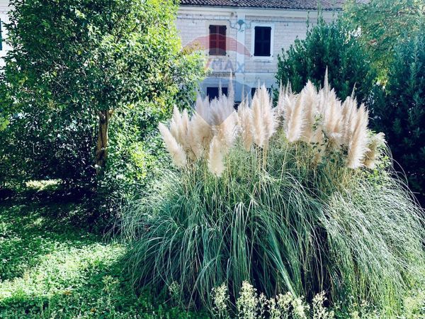 Villa o villino Fabriano, AN Vendita