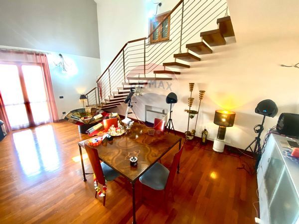 Villa singola Torre d'Isola, PV Vendita