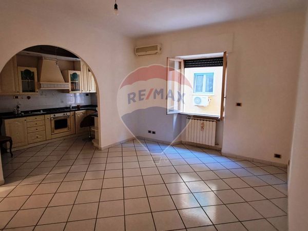 Appartamento Ladispoli, RM Vendita