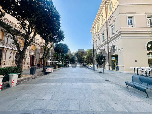 Locale Commerciale Centro, Savona, SV Affitto - Foto 3