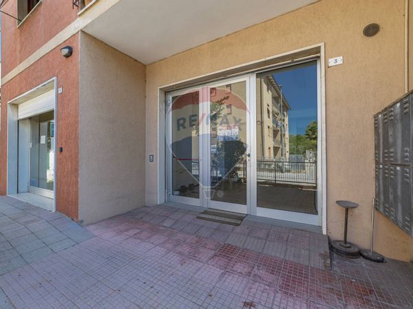 Negozio Moie, Maiolati Spontini, AN Affitto