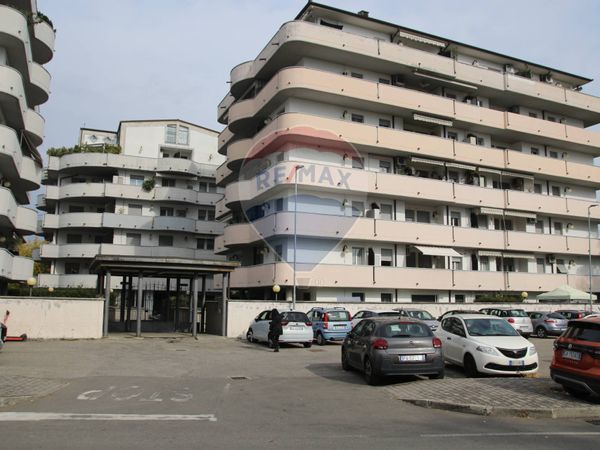 Appartamento Barilla Center - V.le Fratti, Parma, PR Affitto