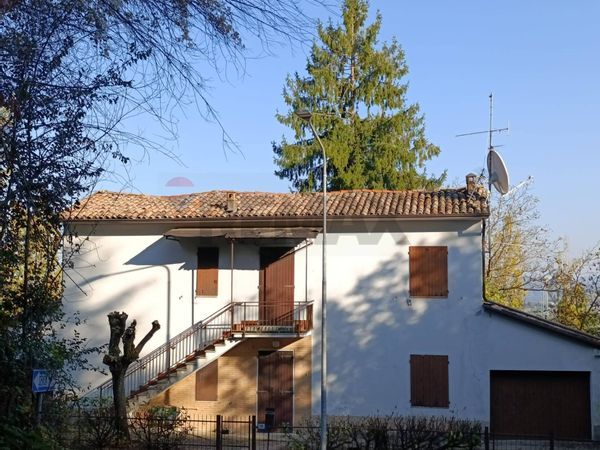 Casa Indipendente Mozzano, Neviano degli Arduini, PR Vendita